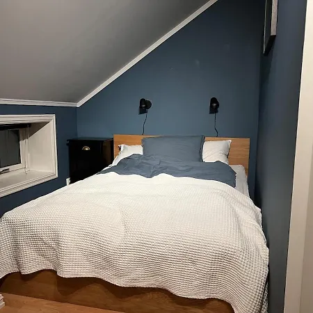 Apartament - Sentralt Med Parkering!