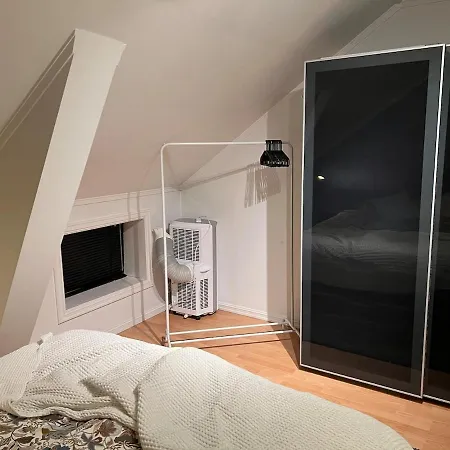 - Sentralt Med Parkering!