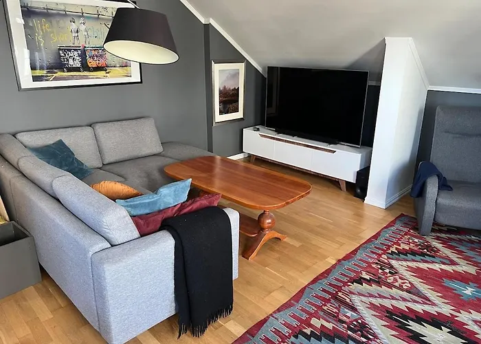 - Sentralt Med Parkering! *