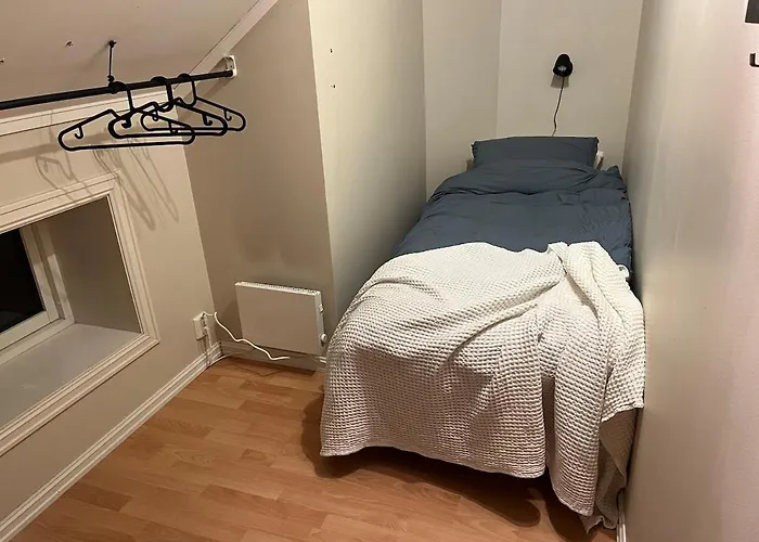 - Sentralt Med Parkering! 德拉门