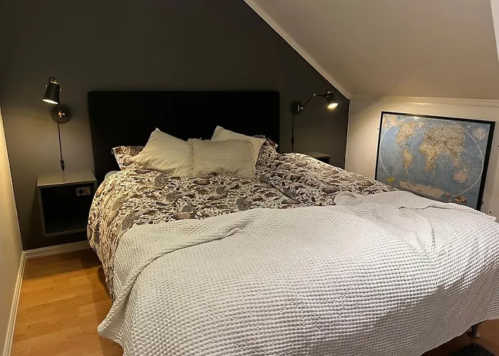 - Sentralt Med Parkering!