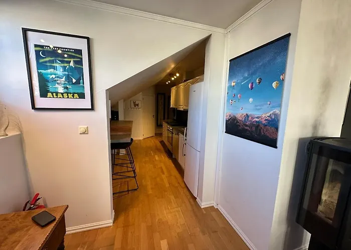 - Sentralt Med Parkering!