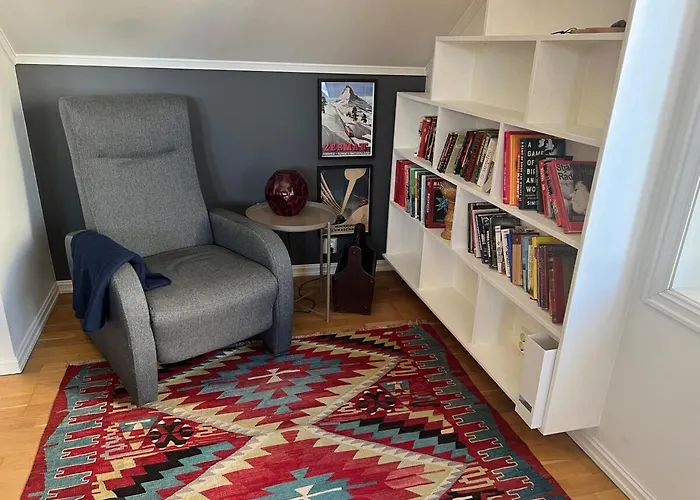 - Sentralt Med Parkering!